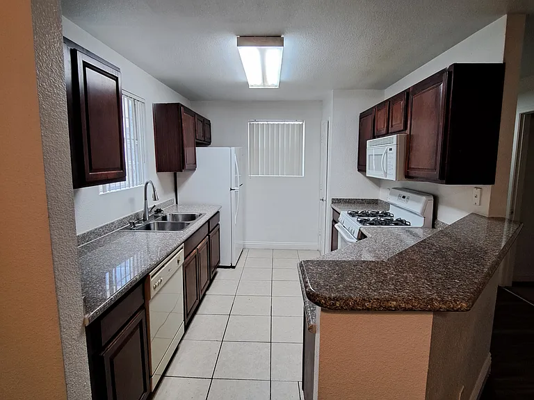 2801 N Rainbow Blvd #139 — Photo 4