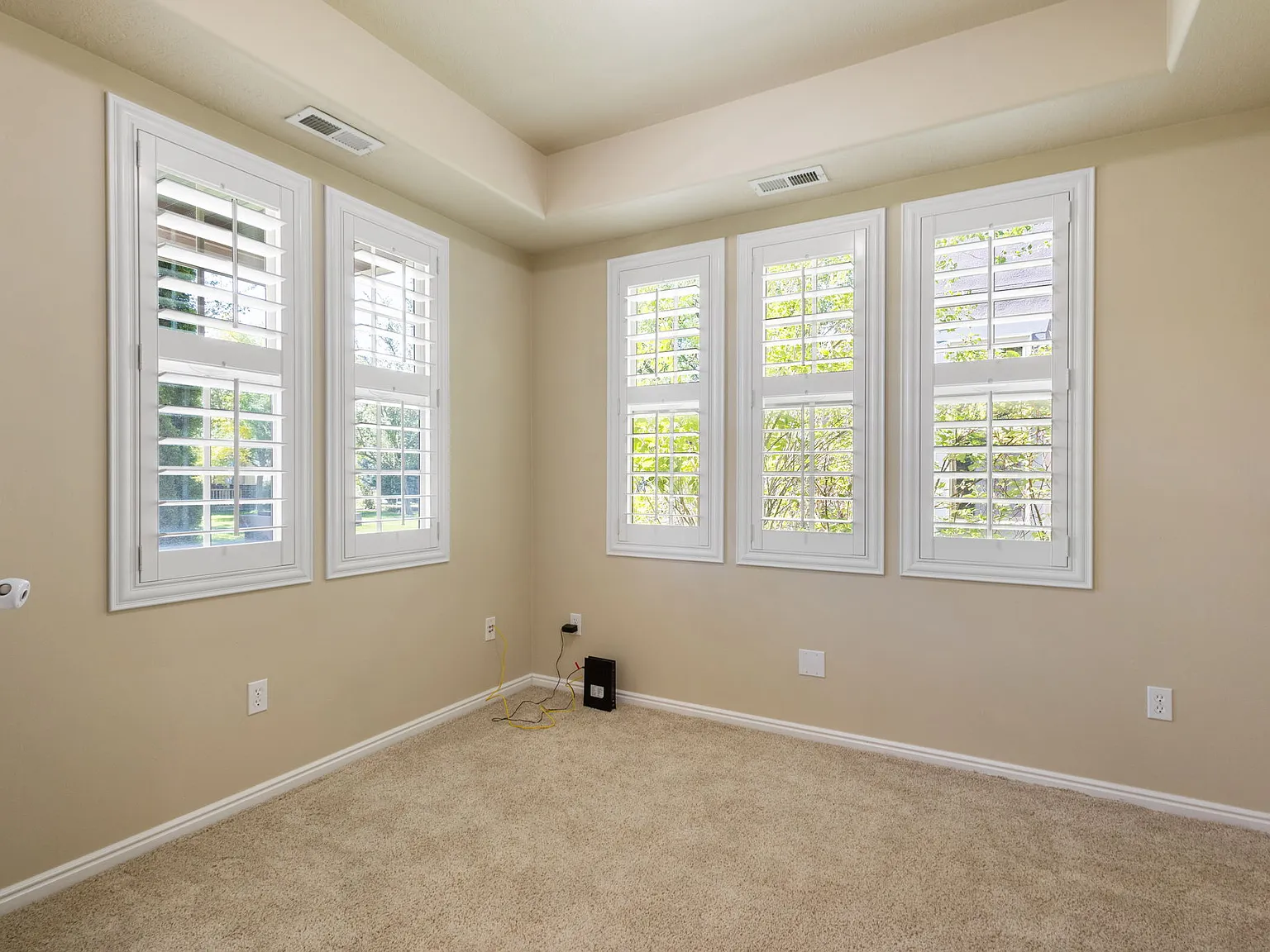 3 bed, 2.5 bath, 1530 sqft, $2,400 — Photo 4