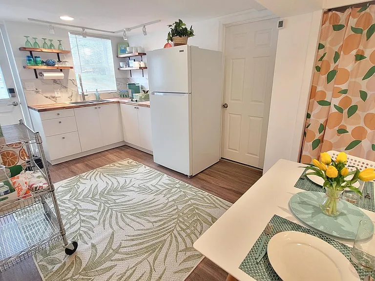 7109 Peachtree Rd #2 — Photo 8