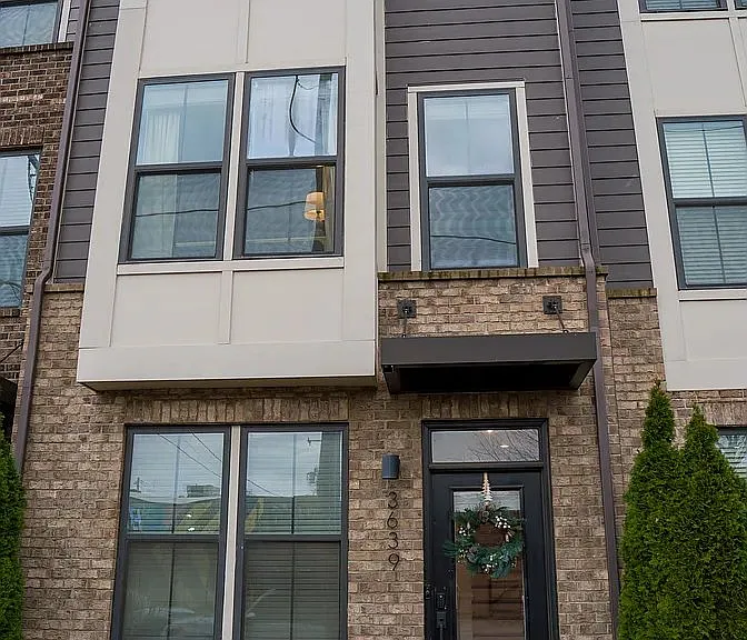 3639 Tryclan Dr — Photo 18