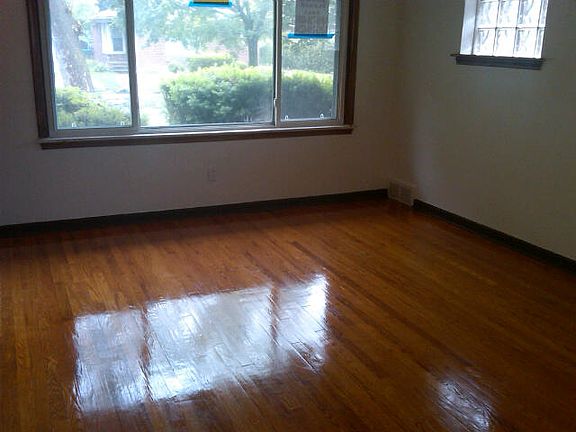 4th image of 19121 Cheshire St
