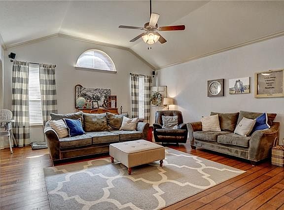 5th image of 2325 Half Moon Bay Ln