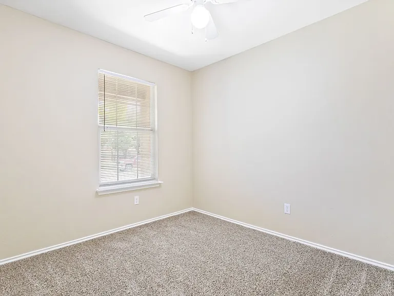 10622 N Shaenridge — Photo 18