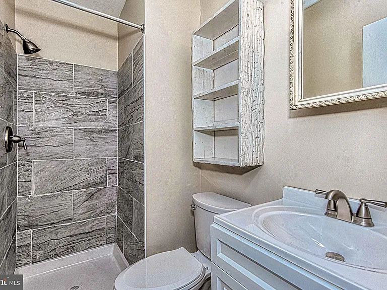 8467 Ivy Glen Ct — Photo 28