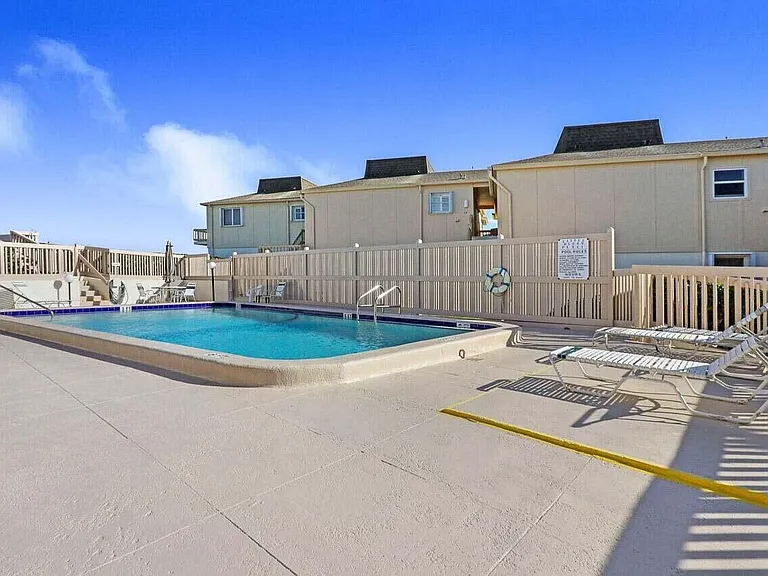 1501 NE Ocean Blvd #2 — Photo 11
