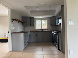 2313 Sunnyside Ln, Sarasota, FL 34239