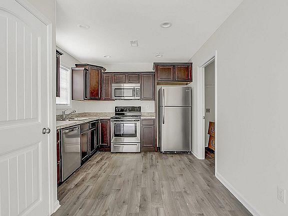 100 Beechwood Way-8-SMALL
