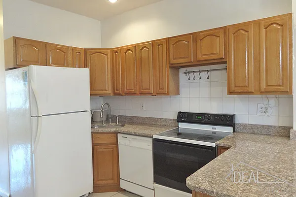 Rented by Ideal Properties Group | media 15