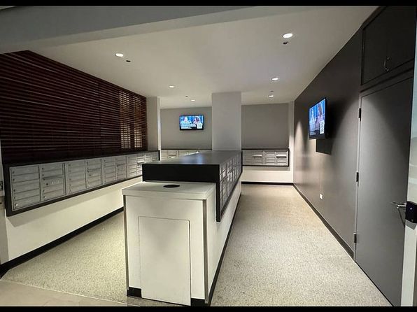 235 W Van Buren St UNIT 1509