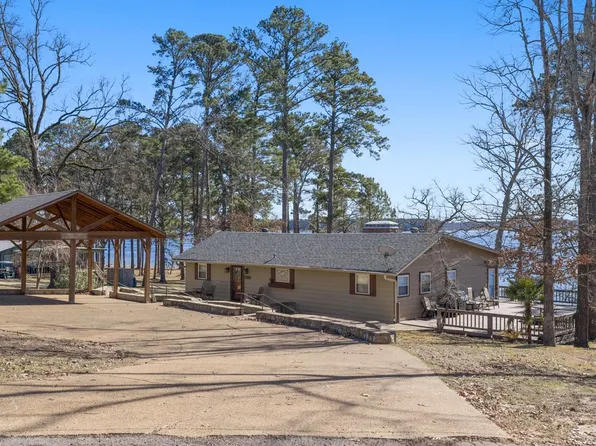 115 Oakwood St, Avinger, TX 75630