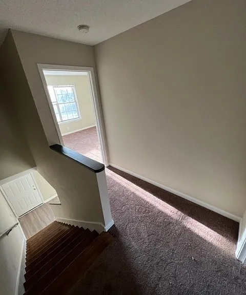 622 Castlegate Dr — Photo 10