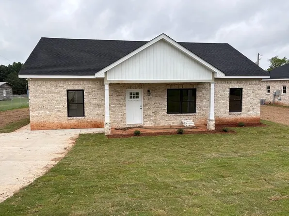 3216 Phillips Rd, Lanett, AL 36863