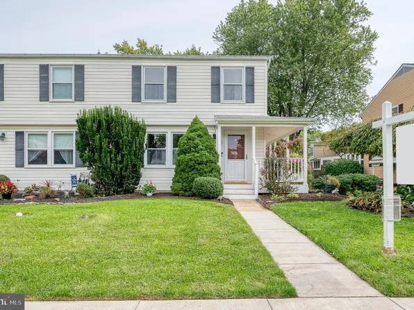 5 Knaves Ct, Baltimore, MD 21236