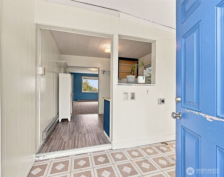 3rd image of 1514 N Oregon Avenue