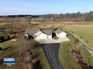 845 Van Lom Ct, Pulaski, WI 54162