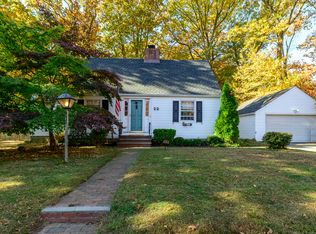 22 Boylston St, Milford, CT 06461