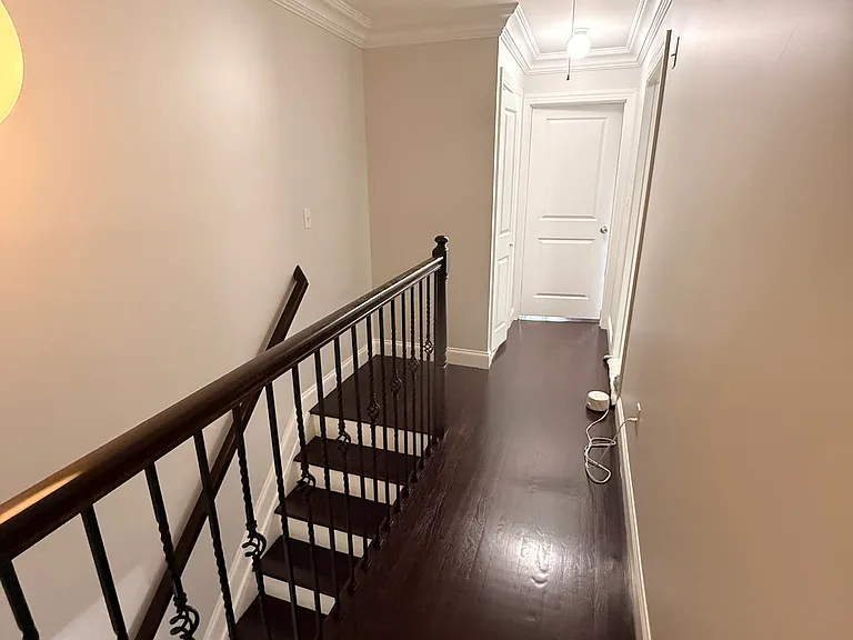 Monarch Ct — Photo 14