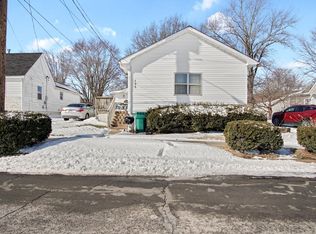 135 Main St #B, O'Fallon, IL 62269