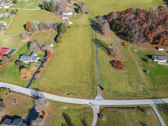 5th image of Sterling Dr