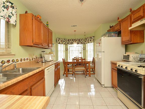 4th image of 12322 Tambourine Dr