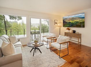 2774 Hilltop Rd, Healdsburg, CA 95448
