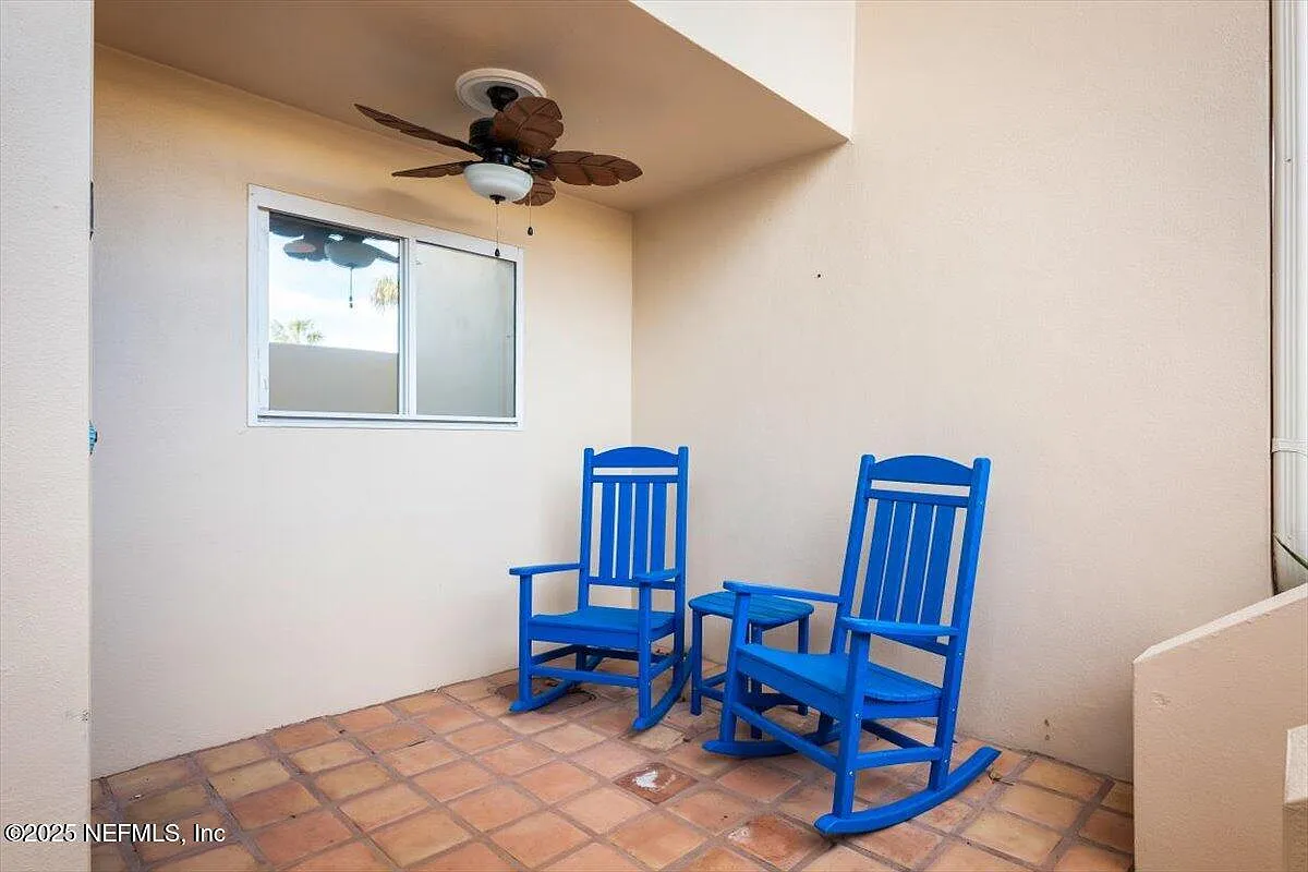 2 bed, 2.5 bath, 1406 sqft, $3,995 — Photo 4