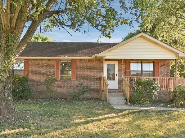 2621 Deerpath Dr, Christiana, TN 37037