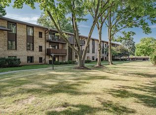 16490 Heather Ln #T304, Middleburg Heights, OH 44130