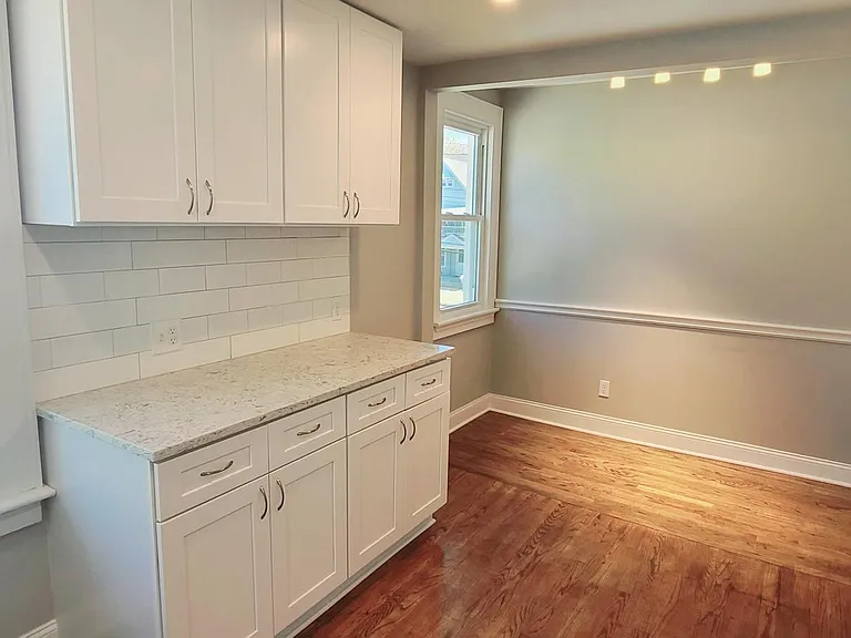 130 S Cliff St #2 — Photo 5