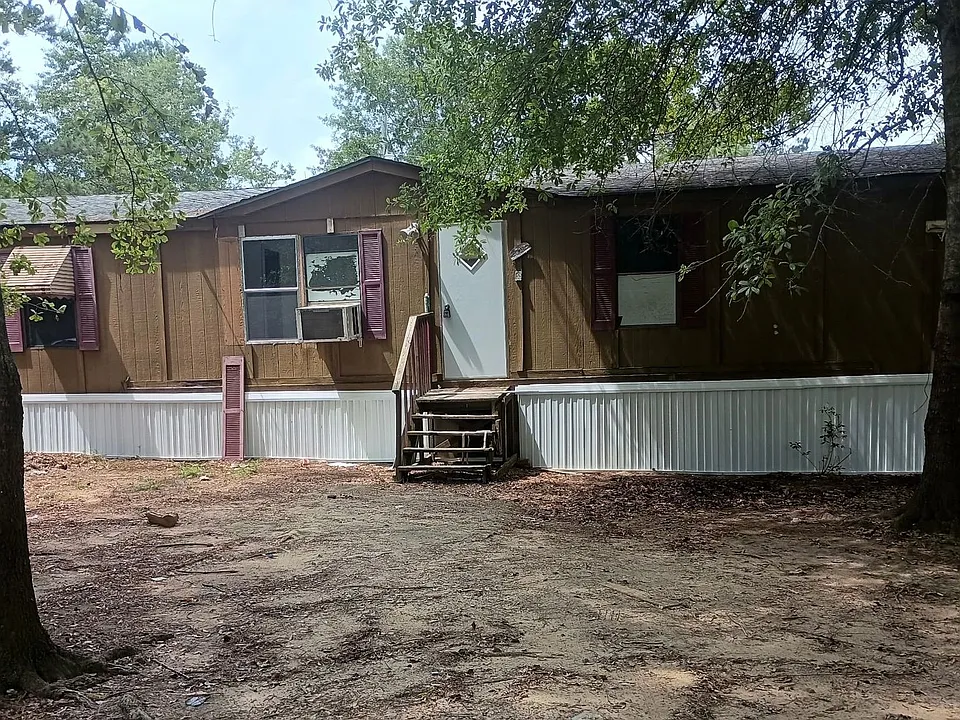 622 Outing Club Rd