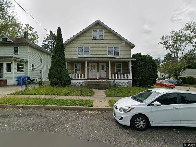 1st image of 14 Laurel Pl #12