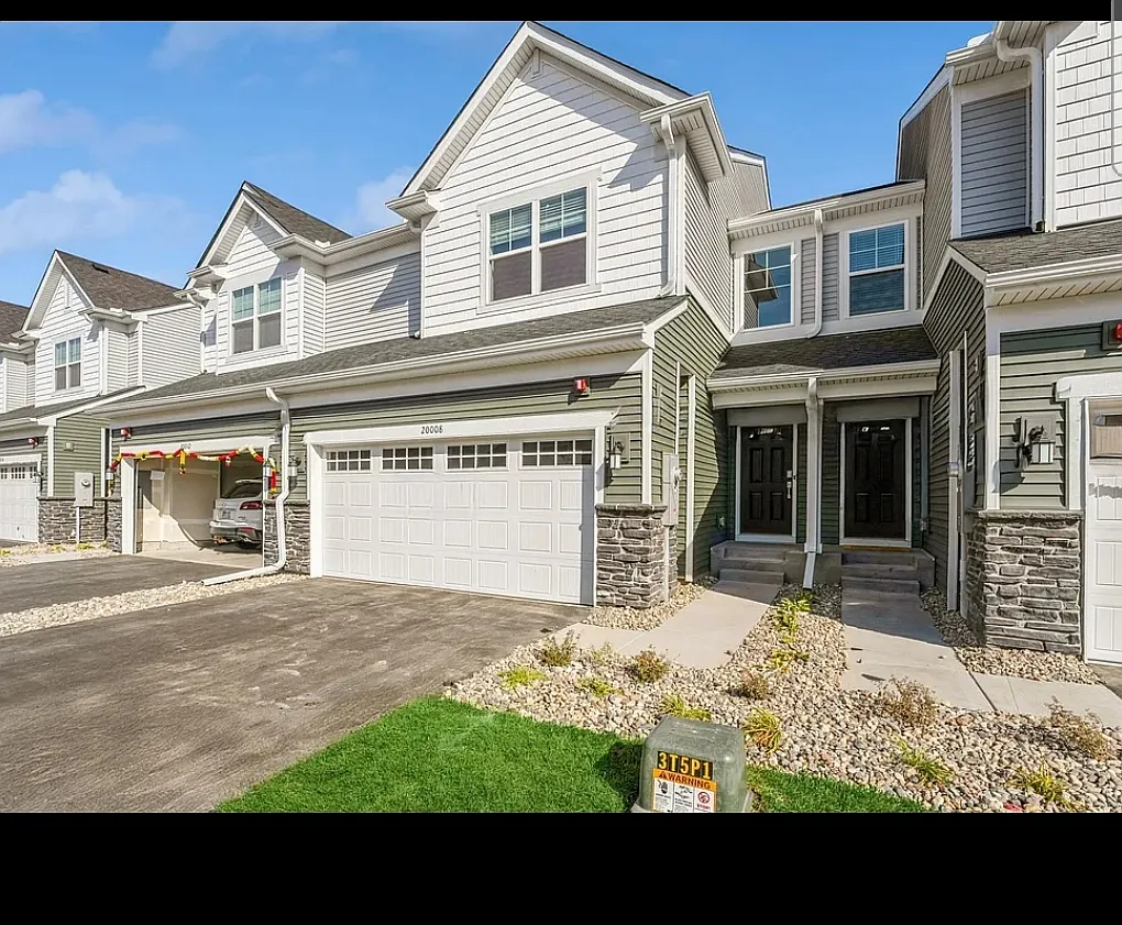 4 bed, 3.5 bath, 2397 sqft, $3,250 — Photo 1