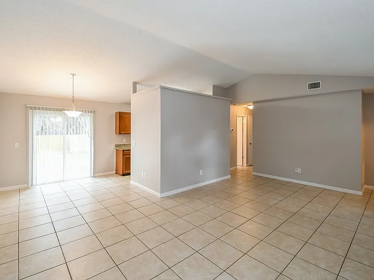 5159 Beige St — Photo 4