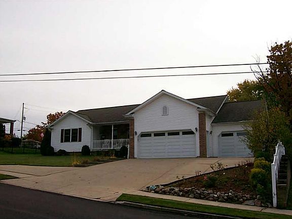 3rd image of 501 Hillcrest Ave