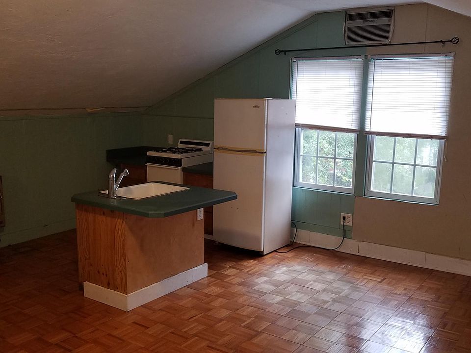 1st image of 104 1/2 NW 7th St
