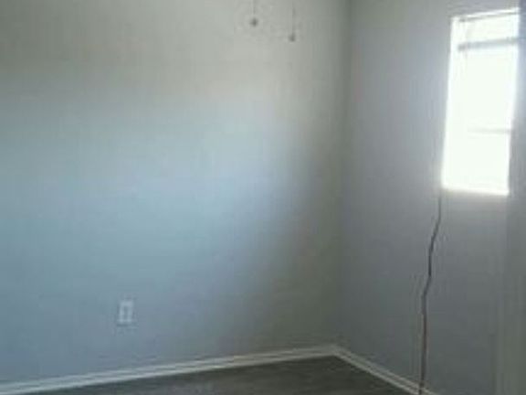 2nd image of 15252 Nordhoff St APT 15