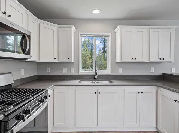 Modern 2 Bedroom, 1 Bathroom Home New Community, Standalone Units, 52663 Drafter Rd #1, La Pine, OR 97739