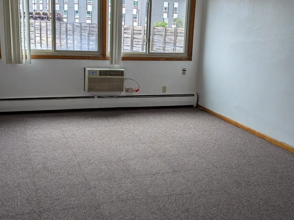 2209 Washington St NE APT 23, Minneapolis, MN 55418