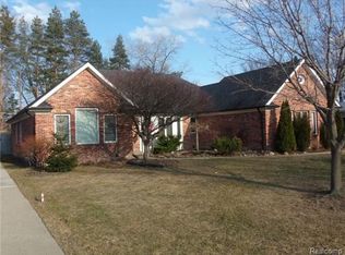 31266 Cyril, Fraser, MI 48026