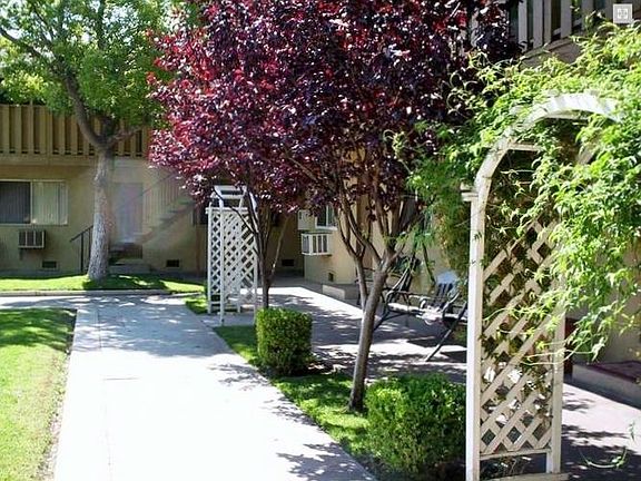 2nd image of 6901 Florin Rd #1426917