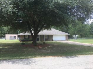 196 Goldsby Cir, Stonewall, LA 71078