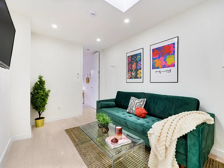 1431 York Ave #56 — Photo 3