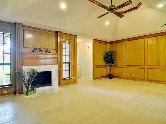 4th image of 3808 Clear Brook Cir