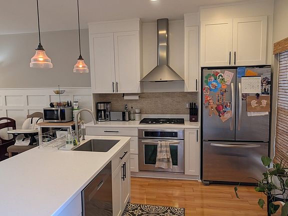 4th image of 505 Breckinridge Sq SE