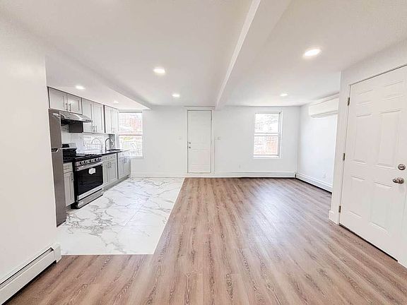 3rd image of 130 30th St Floor 2