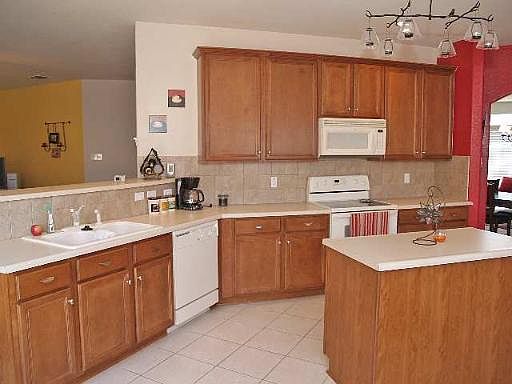 5th image of 955 PERSIAN GARDEN