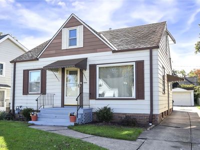 5511 Laverne Ave, Parma, OH, 44129