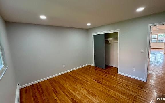 3rd image of 716 Jefferson Ave #2