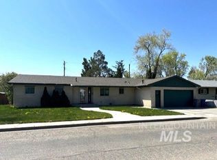 995 E 15 N, Mountain Home, ID 83647