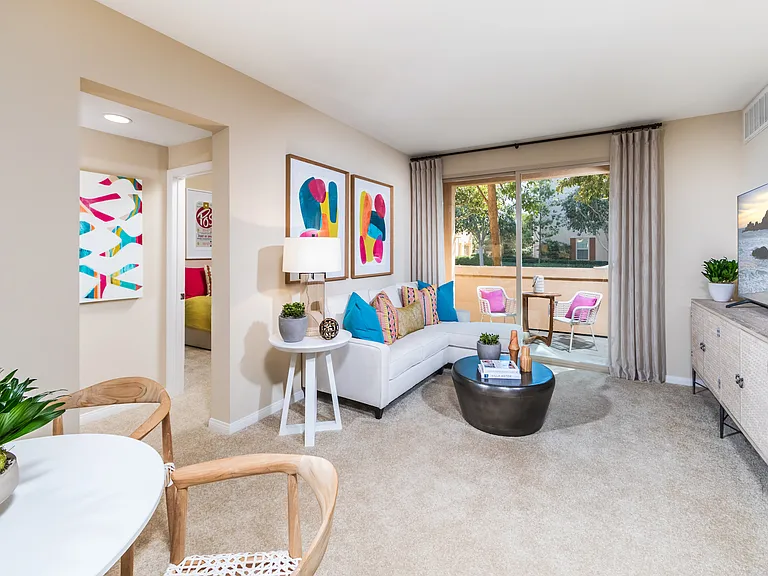 Esperanza Apartment Homes — Photo 7